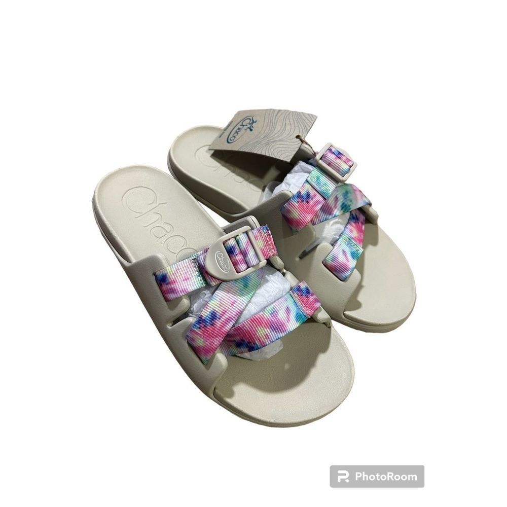 Chaco kids light tie dye sandals size 4